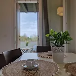 Cozy Flat In A With Swimming Pool Apartment