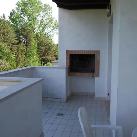 Apartment Cozy Flat In A With Swimming Pool