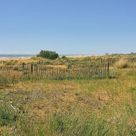 Cozy Flat In A With Swimming Pool Apartment