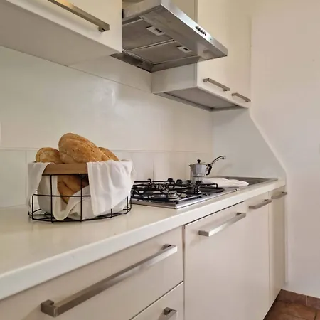 Apartman Cozy Flat In A With Swimming Pool *