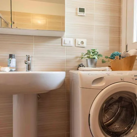 Cozy Flat In A With Swimming Pool Apartman