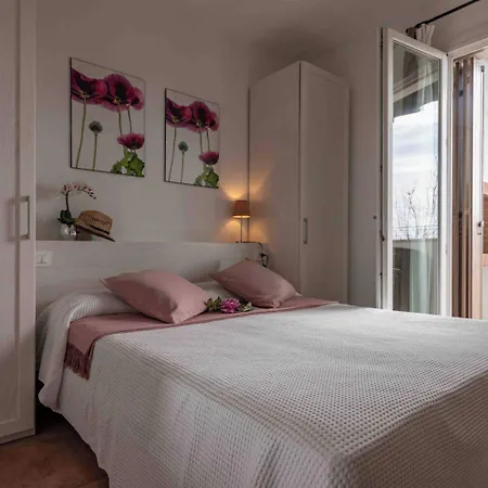 Daire Cozy Flat In A With Swimming Pool Bibione