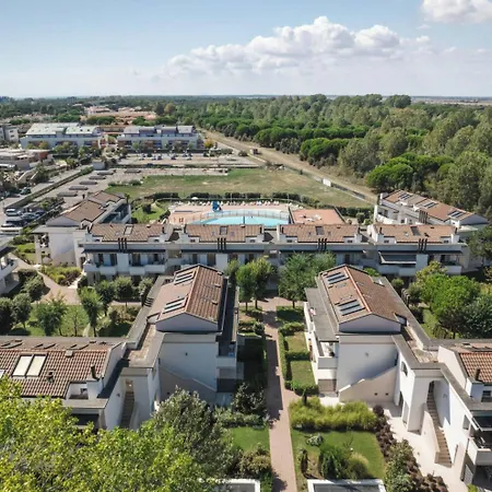 Cozy Flat In A With Swimming Pool Daire