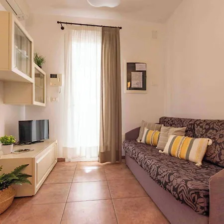 Cozy Flat In A With Swimming Pool Apartman Bibione