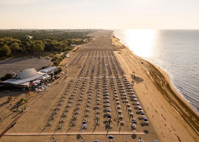 Cozy Flat In A With Swimming Pool Lägenhet Bibione