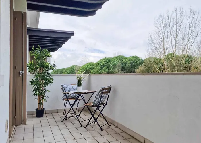 Daire Cozy Flat In A With Swimming Pool Bibione