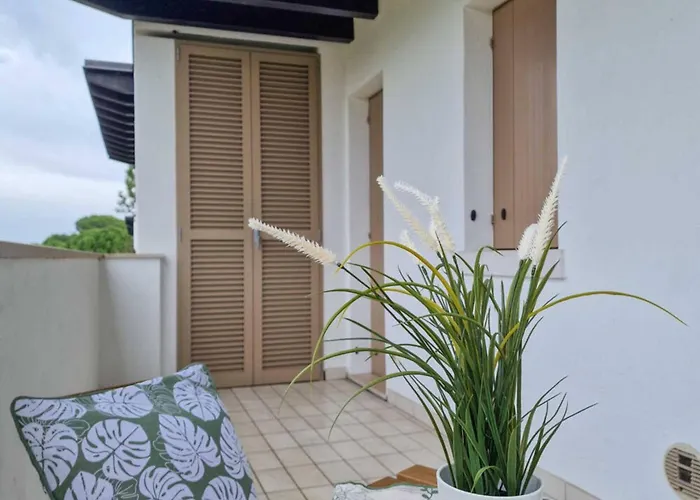 Cozy Flat In A With Swimming Pool Apartman *