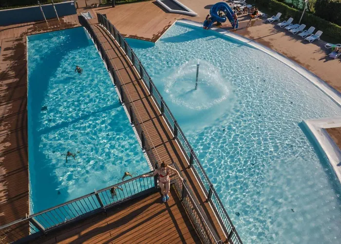 Cozy Flat In A With Swimming Pool